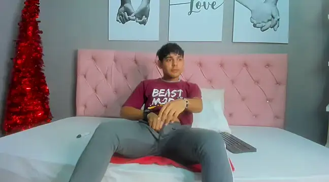 Samir bear online show from December 2024 12:56:02 PM