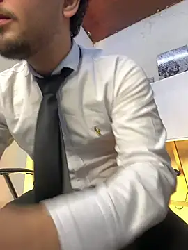Samir bear online show from May 2026 12:57:01 PM