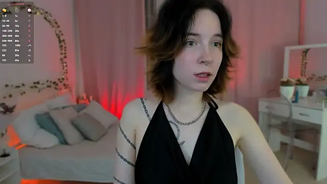 lilithlunna online show from January 2025 12:22:02 AM