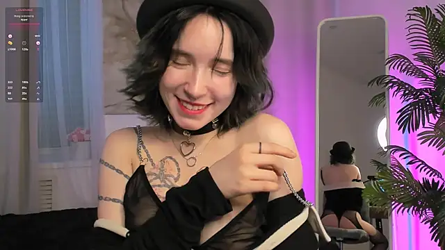 lilithlunna online show from February 2025 01:45:01 AM