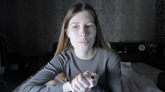 Agnes Allenn online show from November 2025 10:03:01 AM