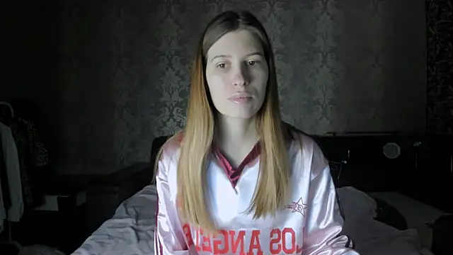 Agnes Allenn online show from December 2025 09:14:01 AM