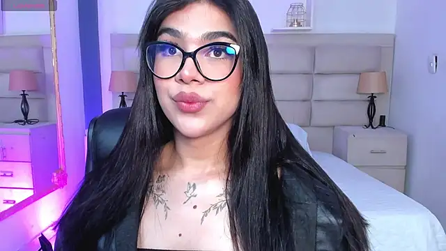 RoseCassie online show from September 2025 01:24:01 PM