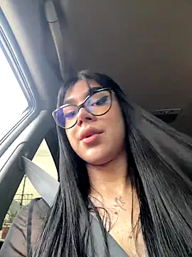 RoseCassie online show from November 2025 12:50:02 PM