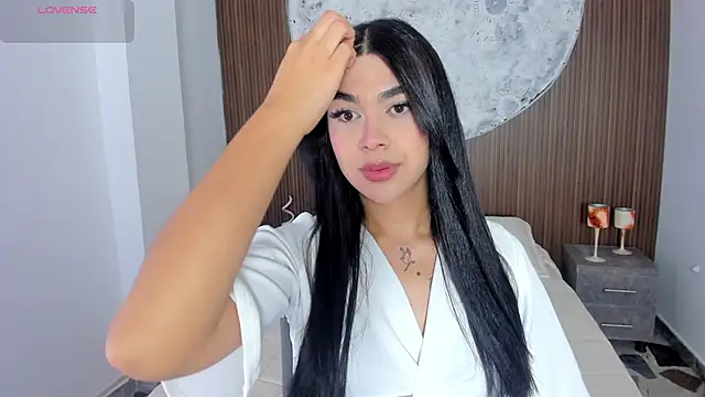 RoseCassie online show from April 2026 01:59:02 PM