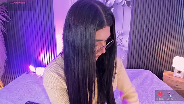 Snapshot of RoseCassie chatting on June 2026 01:53:02 PM RoseCassie online show from June 2026 01:53:02 PM