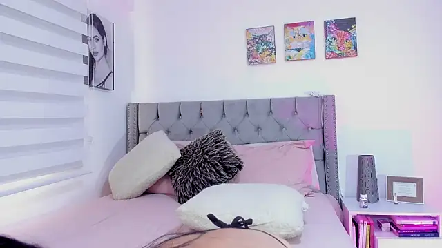 Sara Leblanc online show from January 2025 08:18:01 PM