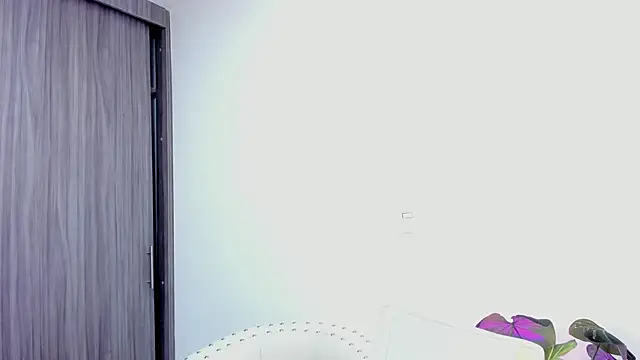 Sara Leblanc online show from February 2025 01:22:01 PM