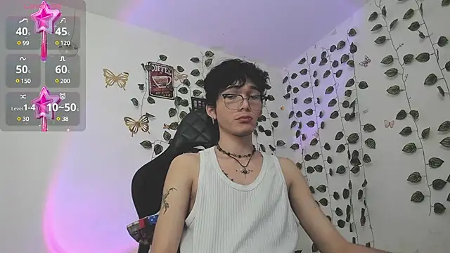 Snapshot of skinny_dann chatting on February 2025 01:21:01 AM skinny dann online show from February 2025 01:21:01 AM