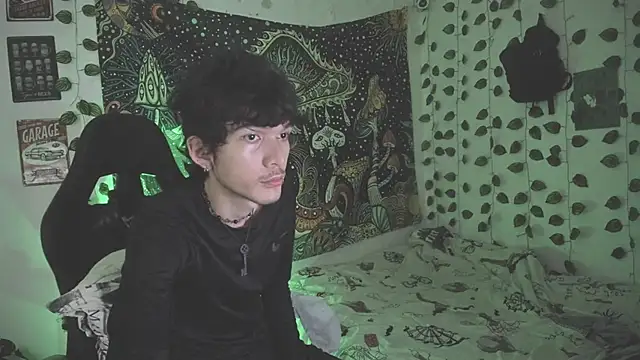 Snapshot of skinny_dann chatting on April 2026 08:26:01 AM skinny dann online show from April 2026 08:26:01 AM