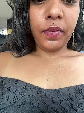 priyadevi17 online show from March 2025 12:38:01 AM