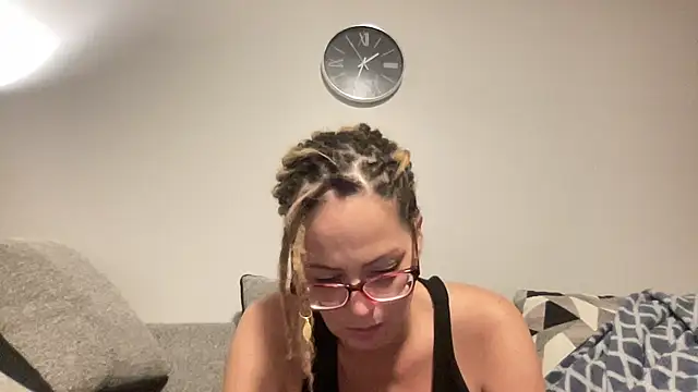 Snapshot of skarfos1babe69 chatting on December 2024 06:24:02 AM skarfos1babe69 online show from December 2024 06:24:02 AM