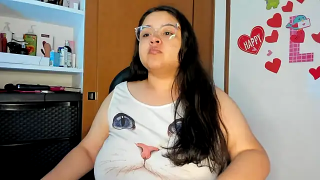 lizzie c online show from February 2025 02:51:02 AM
