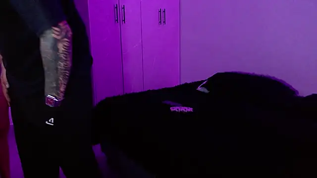 miia-liiam online show from April 2026 06:36:01 AM