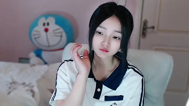 xiao-xiao-D online show from March 2025 09:18:02 AM