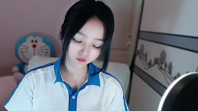 xiao-xiao-D online show from March 2025 11:27:02 AM