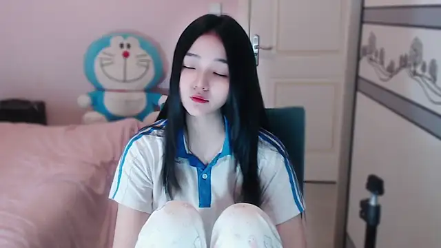 xiao-xiao-D online show from September 2025 08:51:02 AM