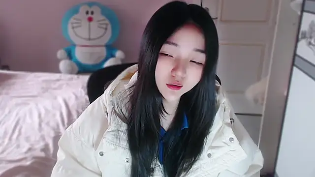 xiao-xiao-D online show from December 2025 05:39:02 AM