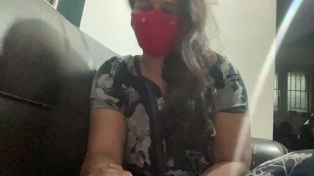 Snapshot of Tamil_Sanjana_ chatting on February 2026 01:10:02 AM Tamil Sanjana online show from February 2026 01:10:02 AM