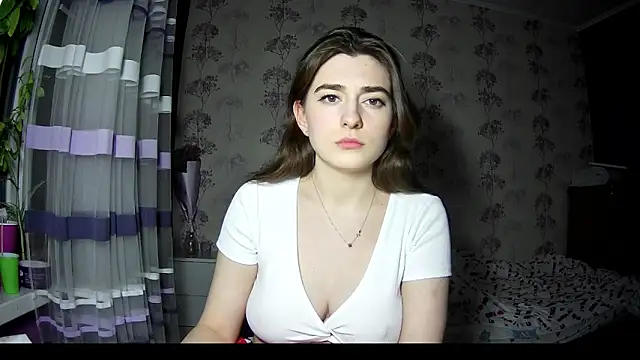 Snapshot of Sofiy_a chatting on February 2025 11:58:02 PM Sofiy a online show from February 2025 11:58:02 PM