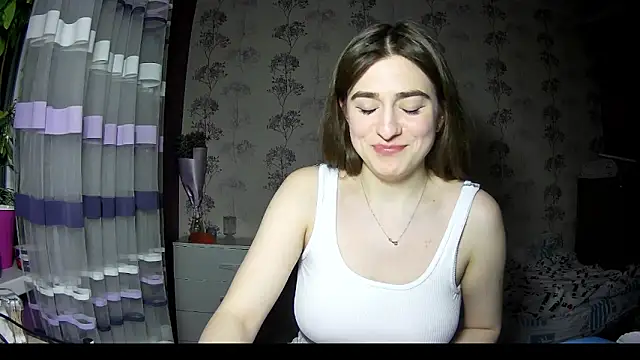 Snapshot of Sofiy_a chatting on March 2025 11:27:01 PM Sofiy a online show from March 2025 11:27:01 PM