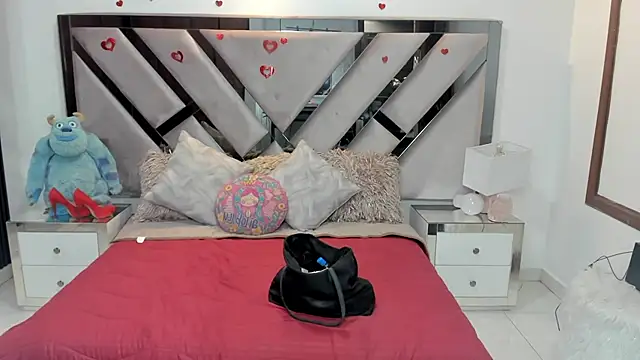 natalia5560 online show from October 2025 01:03:02 PM