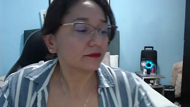 AngelRouss online show from May 2026 02:18:01 AM