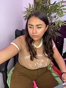 Snapshot of michell_boobs_ chatting on November 2025 02:54:01 PM michell boobs online show from November 2025 02:54:01 PM