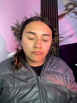 Snapshot of michell_boobs_ chatting on December 2025 12:36:02 PM michell boobs online show from December 2025 12:36:02 PM