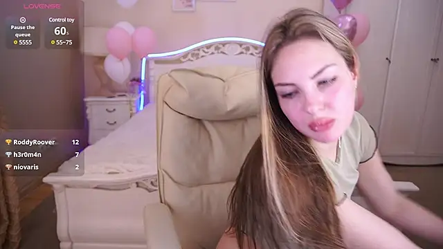 LexxiJoy online show from February 2025 01:33:01 PM