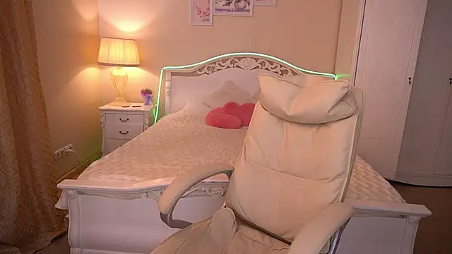 LexxiJoy online show from March 2025 01:42:02 PM