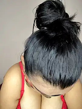 Snapshot of Riya_Stream01 chatting on February 2025 04:58:01 PM Riya Stream01 online show from February 2025 04:58:01 PM