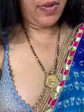 Snapshot of FlatVincy4 chatting on October 2025 04:31:02 PM FlatVincy4 online show from October 2025 04:31:02 PM