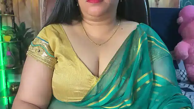 FlatVincy4 online show from March 2026 03:05:01 PM