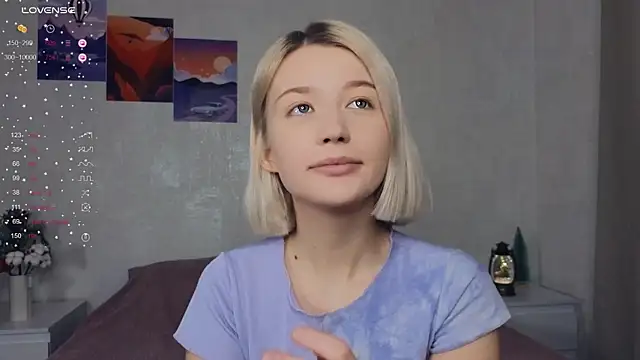 Snapshot of LucyLure chatting on December 2024 09:13:01 AM LucyLure online show from December 2024 09:13:01 AM