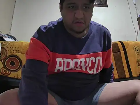 Snapshot of manolo666hot chatting on December 2025 05:54:02 PM manolo666hot online show from December 2025 05:54:02 PM