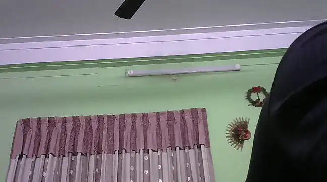 GildanK18 online show from January 2025 08:17:01 PM