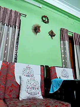 GildanK18 online show from February 2025 07:52:02 PM