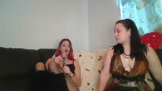 Snapshot of BedroomBarbie chatting on October 2025 08:49:01 PM BedroomBarbie online show from October 2025 08:49:01 PM