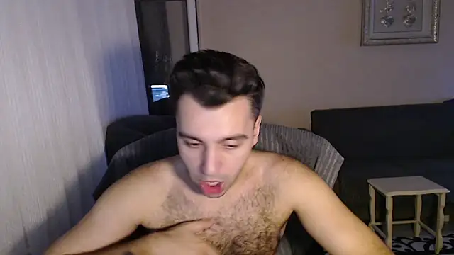 handsomeee04 online show from September 2025 11:04:02 PM