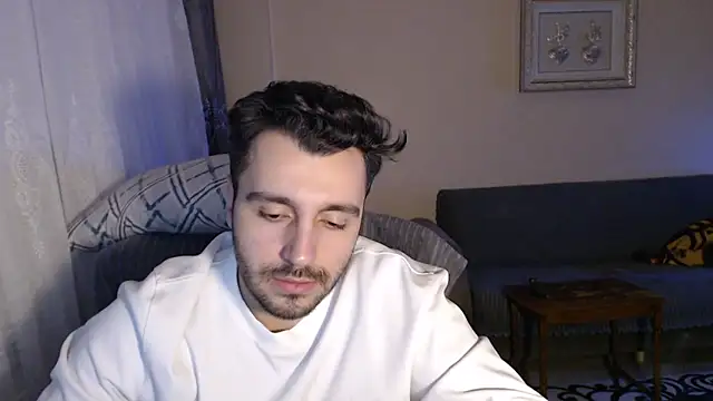 handsomeee04 online show from November 2025 10:10:01 PM