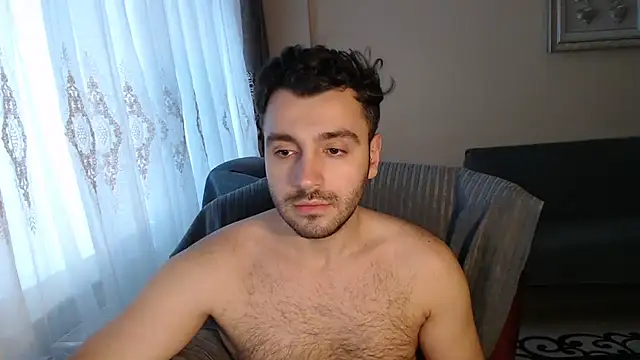 handsomeee04 online show from December 2025 05:46:01 AM