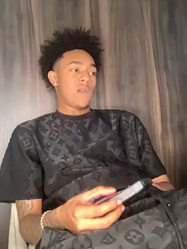 Boy cock18 online show from November 2025 11:15:01 PM