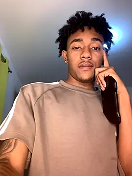 Boy cock18 online show from November 2025 07:03:02 AM