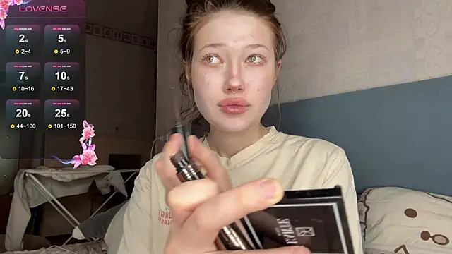 eva varnerr online show from March 2026 10:34:02 PM