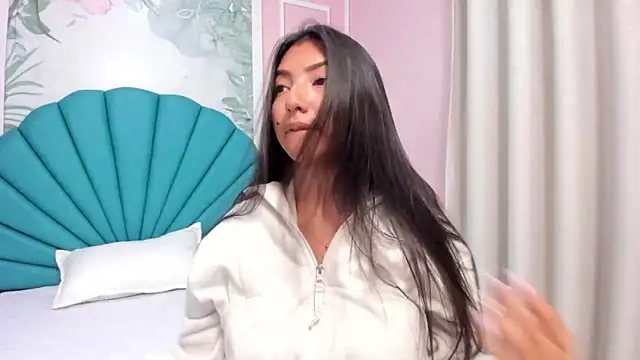 Snapshot of Daphne_Fox_ chatting on March 2025 02:15:02 AM Daphne Fox online show from March 2025 02:15:02 AM