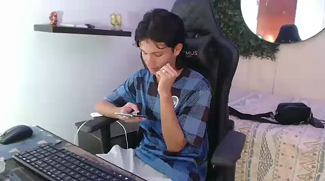 andy dan18 online show from January 2025 11:34:02 PM