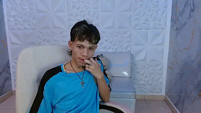 andy dan18 online show from April 2026 07:30:02 PM