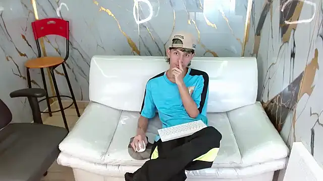 andy dan18 online show from April 2026 07:50:02 PM