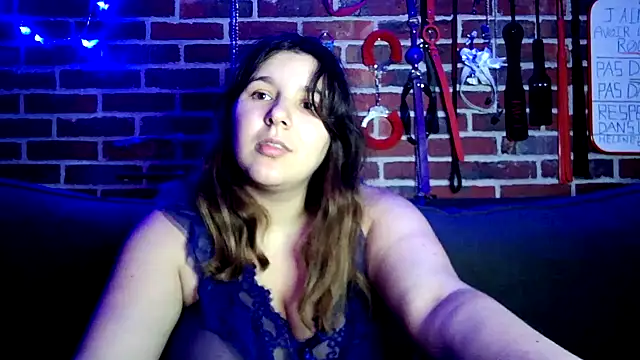 Heleneecesmecs2 online show from November 2025 03:23:01 AM